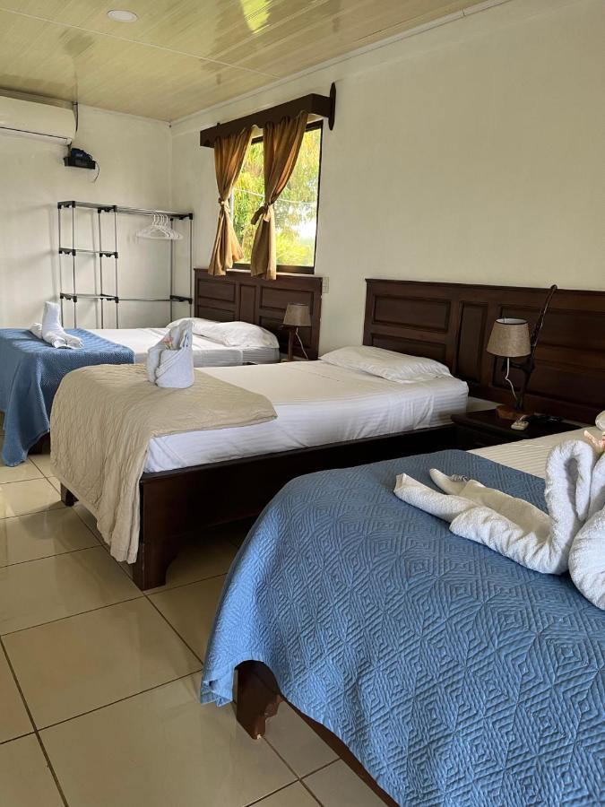 La Pina, Rio Celeste Lejlighedshotel Eksteriør billede